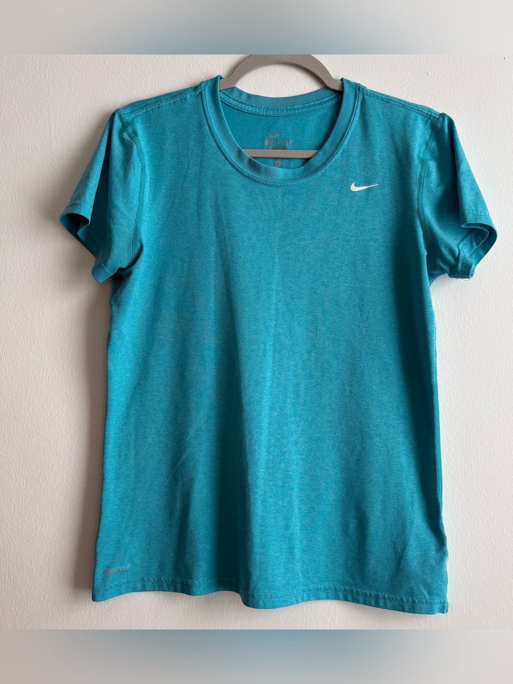 Nike Dri-FIT Teal Athletic Tee Women’s Medium